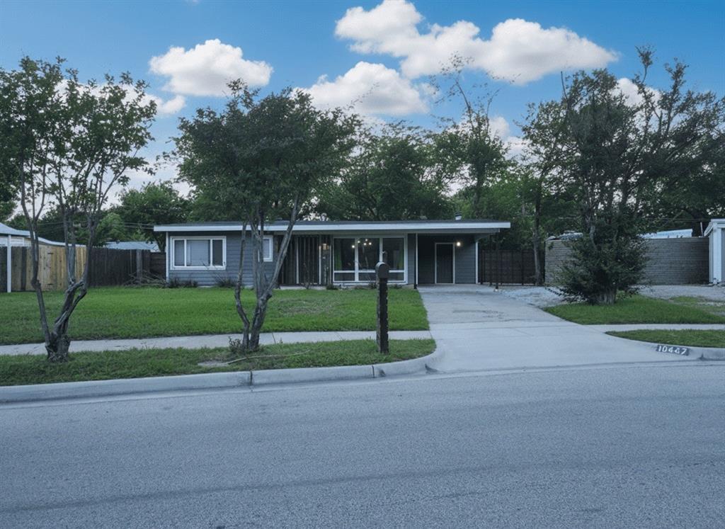 10447 Sylvia Drive Property Photo 3
