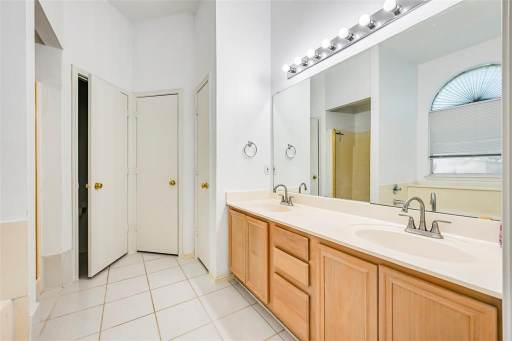 700 N Emma Drive Property Photo 10