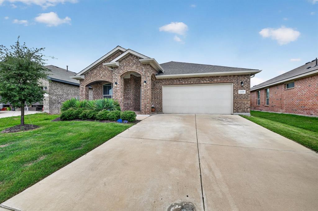 2428 O'connor Ranch Drive Property Photo 3