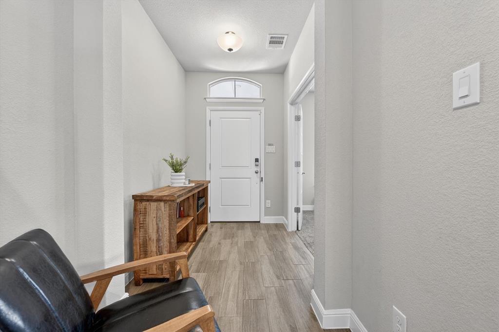 2428 O'connor Ranch Drive Property Photo 4
