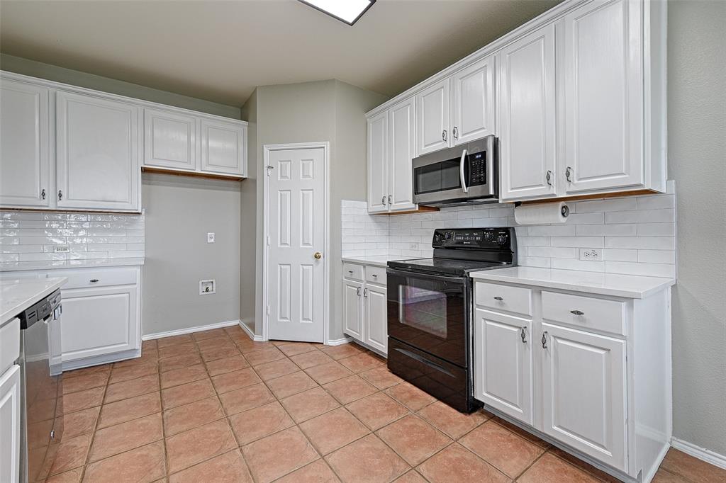 2804 Hudson Crossing Property Photo 10