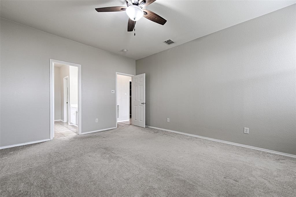 2804 Hudson Crossing Property Photo 17