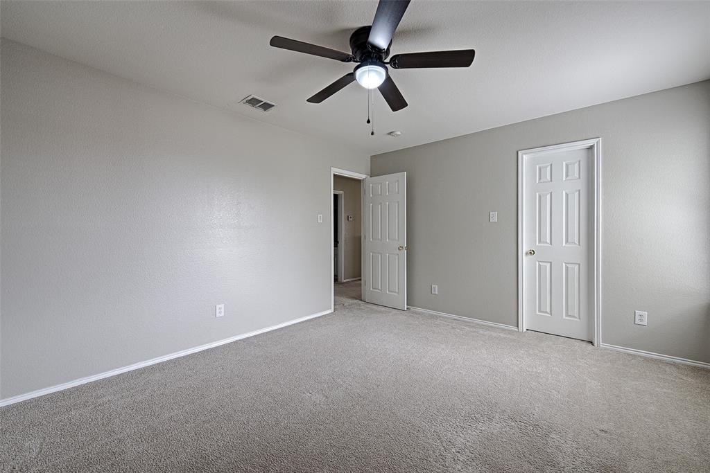 2804 Hudson Crossing Property Photo 29