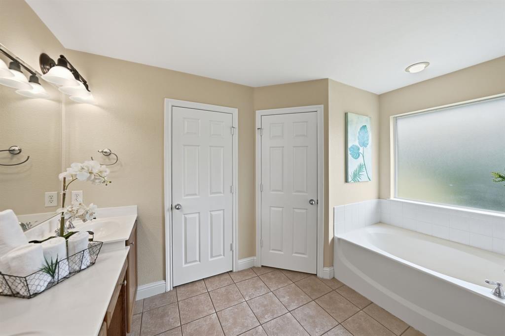 2606 Ash Drive Property Photo 9