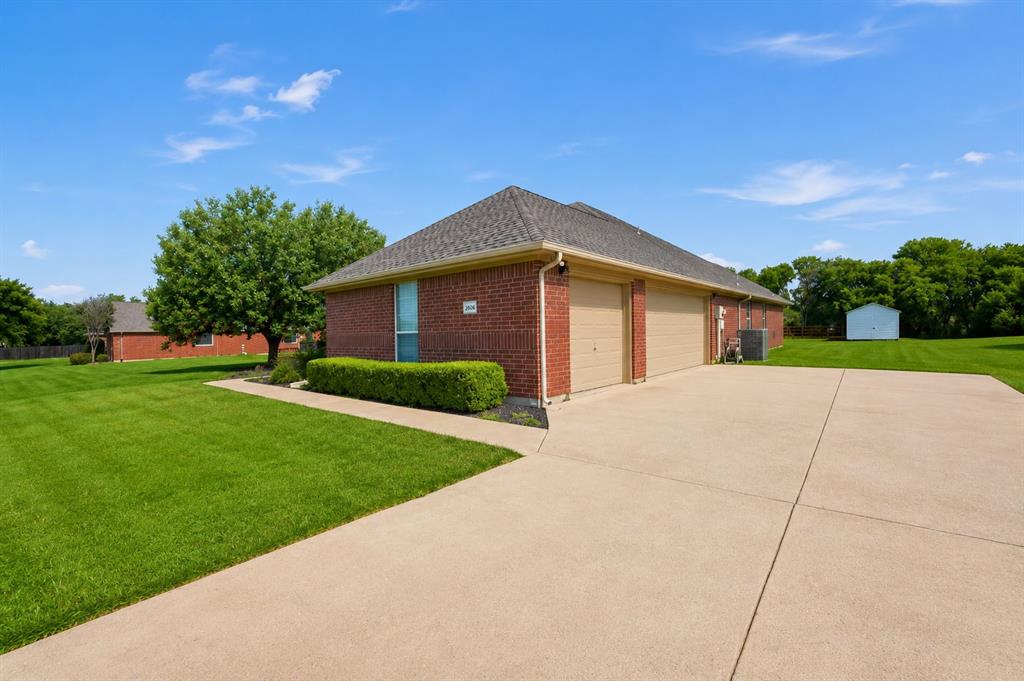 2606 Ash Drive Property Photo 12
