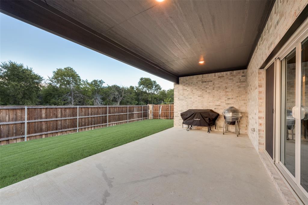 1611 Ironwood Way Property Photo 3
