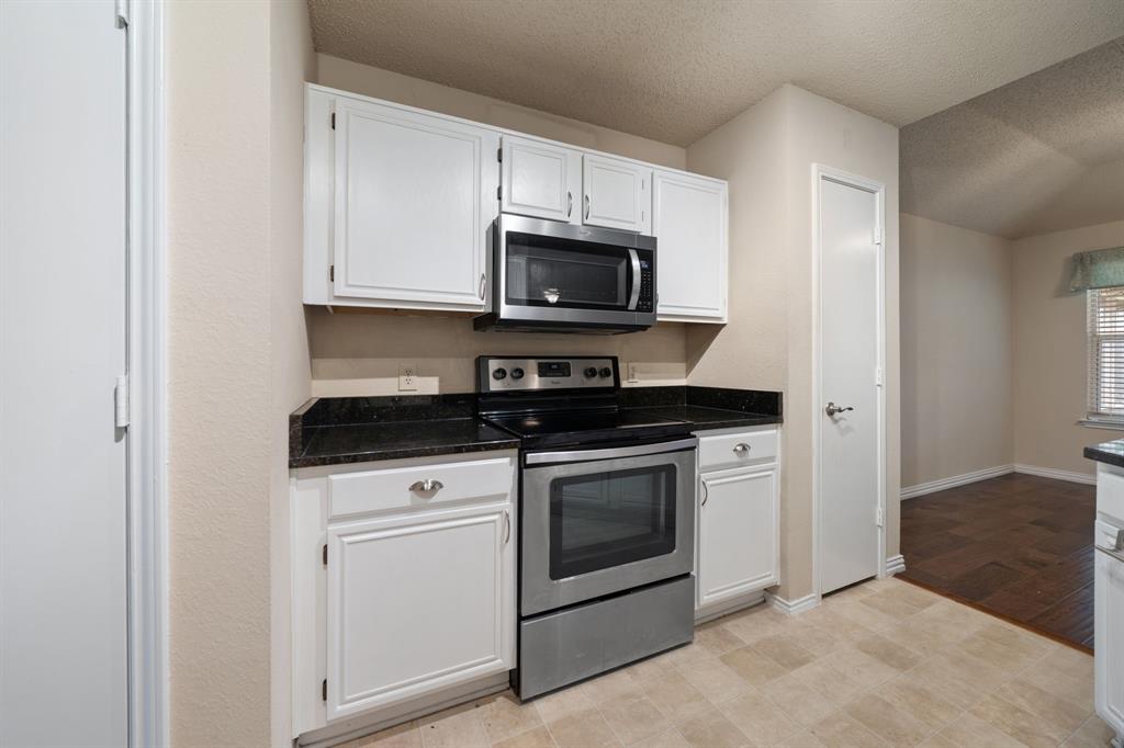 2124 Emerald Oaks Property Photo 17