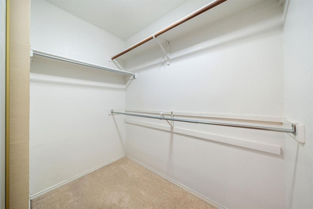 2124 Emerald Oaks Property Photo 23