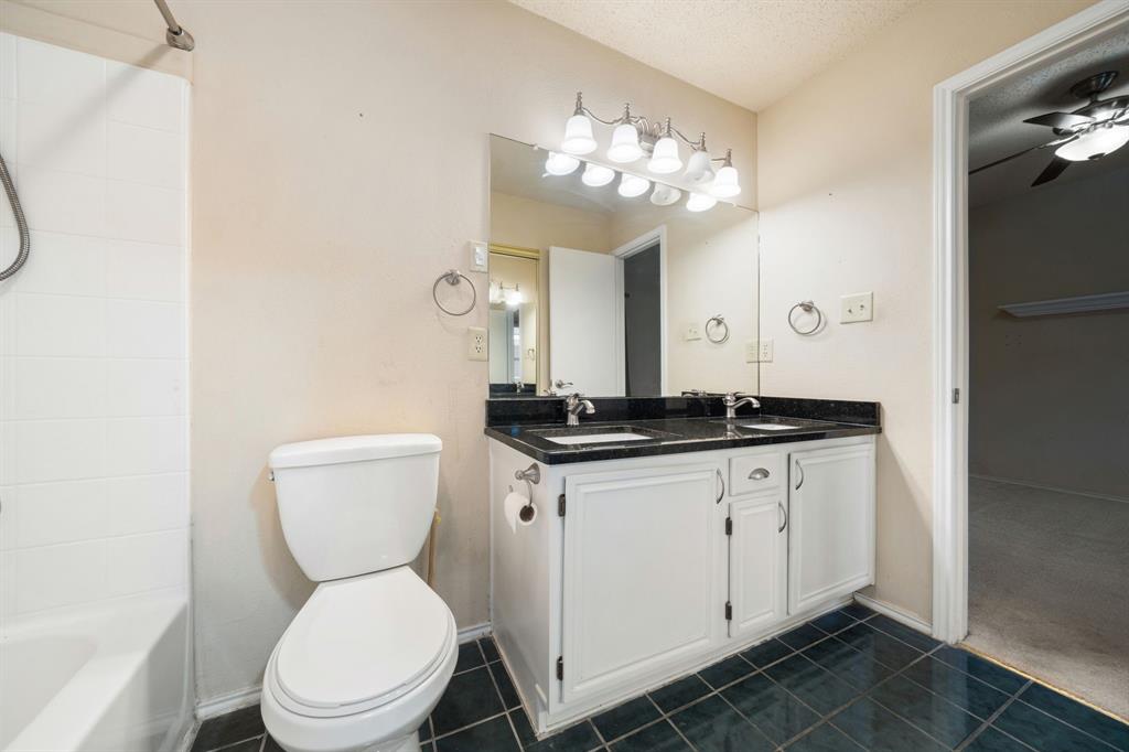 2124 Emerald Oaks Property Photo 26