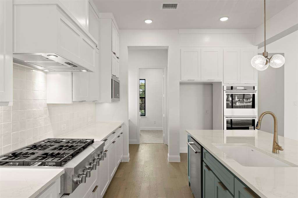 1312 Ramble Way Property Photo 9