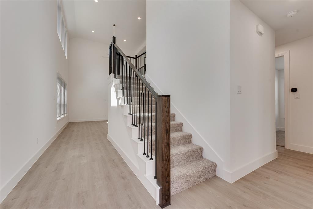 2021 Gray Drive Property Photo 8