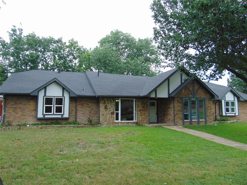 2714 Country Club Parkway Property Photo 8