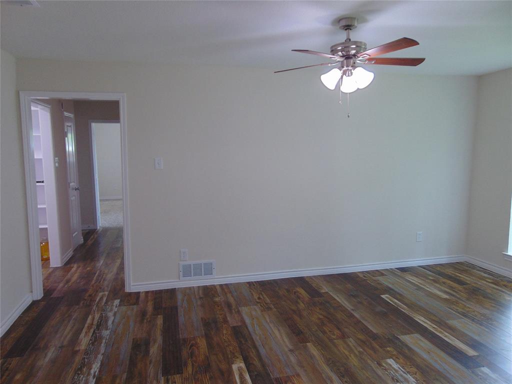 2714 Country Club Parkway Property Photo 14