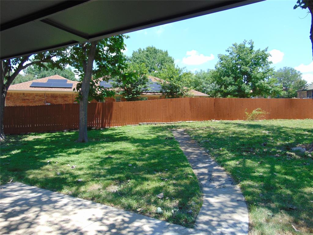 2714 Country Club Parkway Property Photo 23
