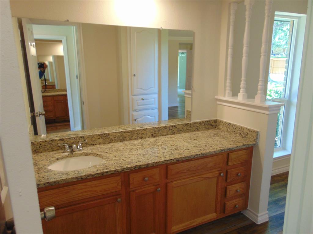 2714 Country Club Parkway Property Photo 28