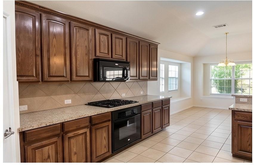 5940 Chisholm Trail Property Photo 5
