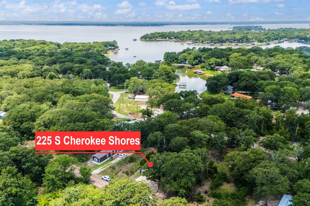 225 S Cherokee Shores Drive Property Photo 4