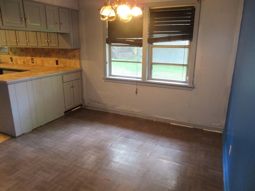 909 Wilton Place Property Photo 7