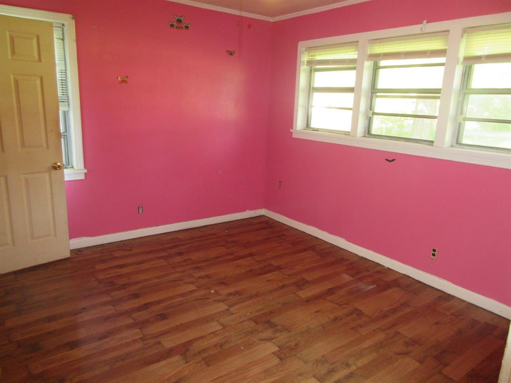 909 Wilton Place Property Photo 10