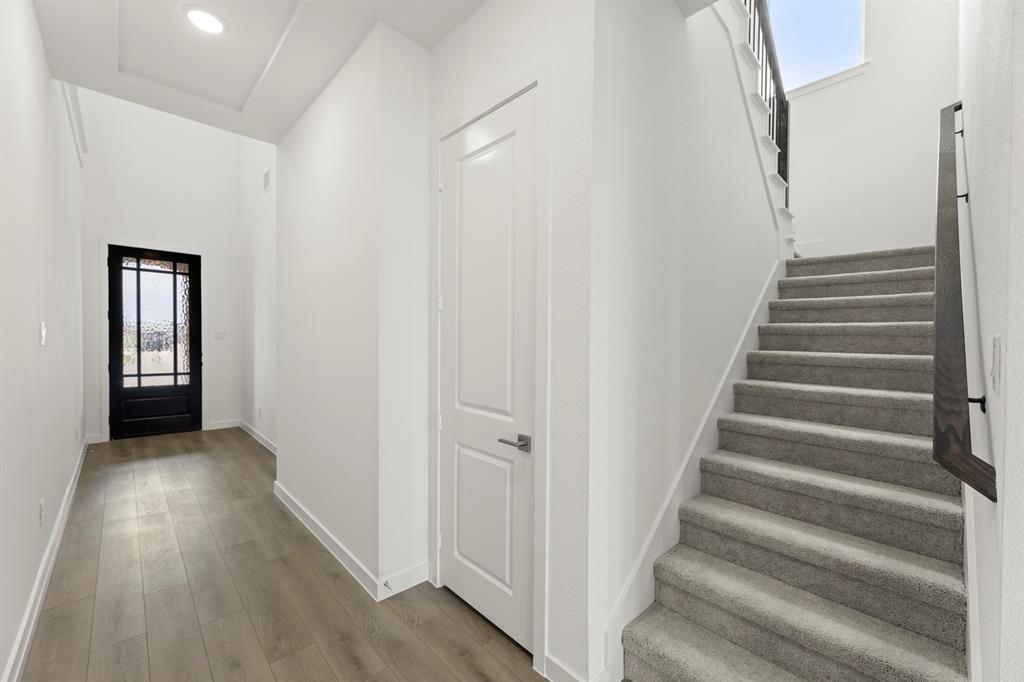 6805 Cater Trail Property Photo 4