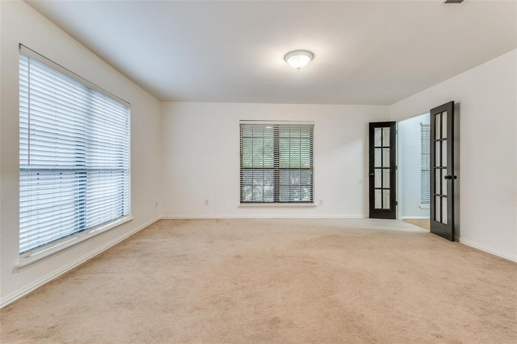 2104 Bershire Drive Property Photo 13