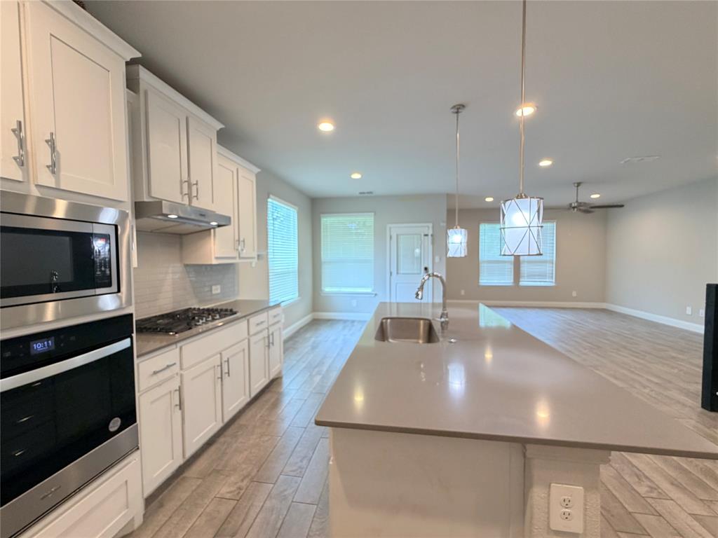1324 Razorbill Road Property Photo 3
