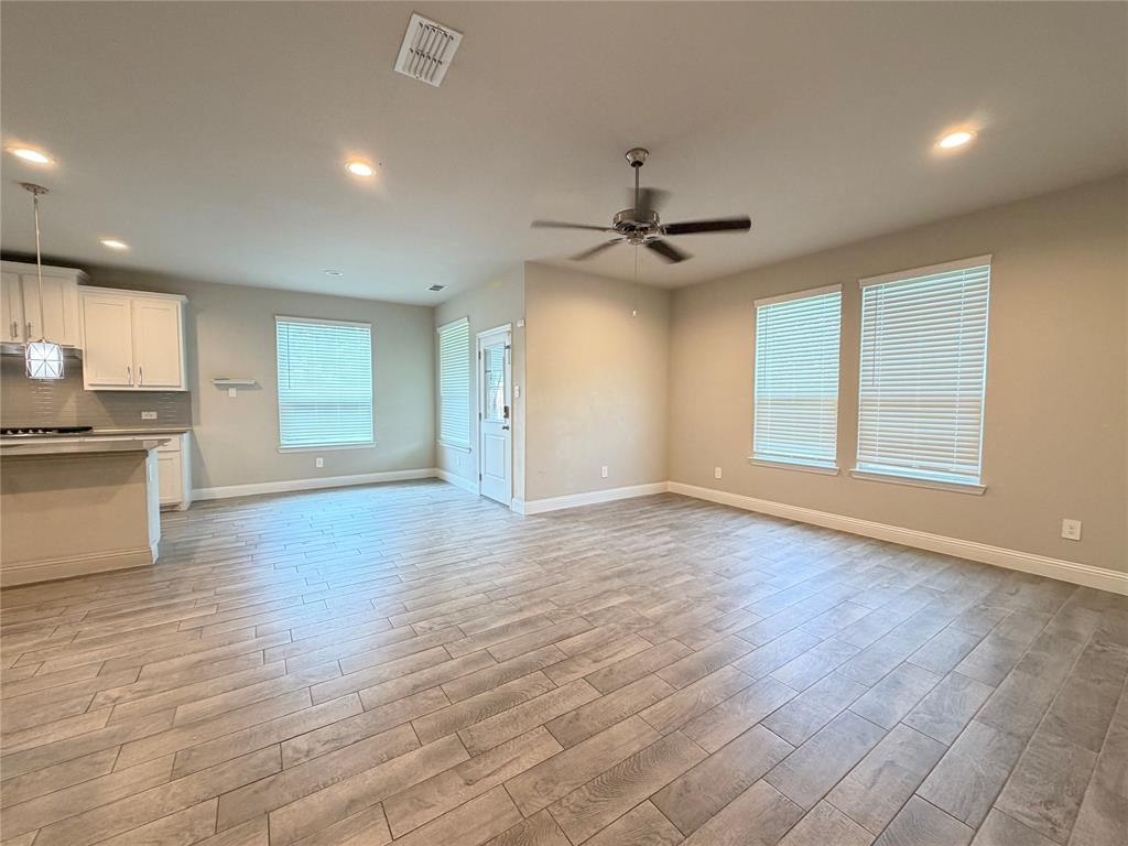 1324 Razorbill Road Property Photo 6