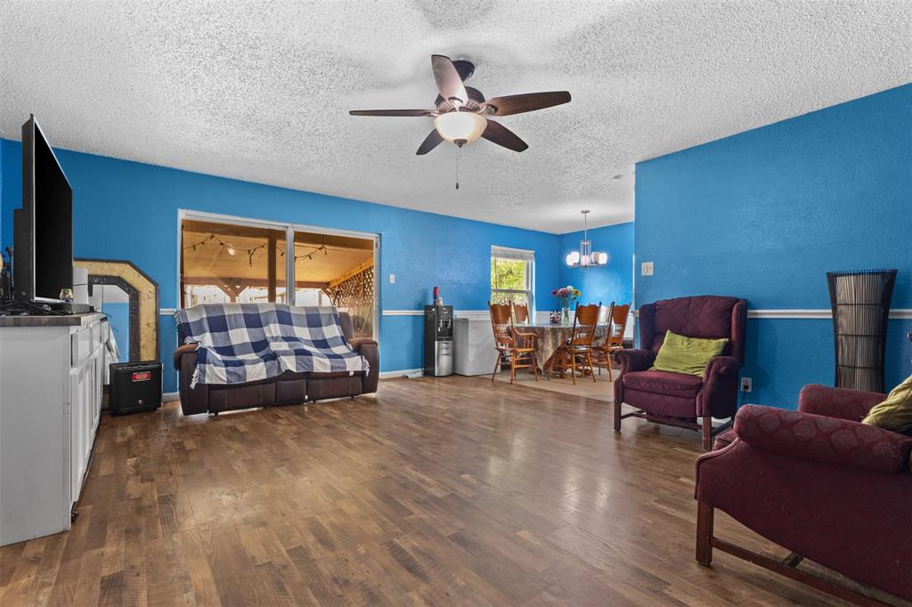 13212 Kings Mountain Drive Property Photo 2