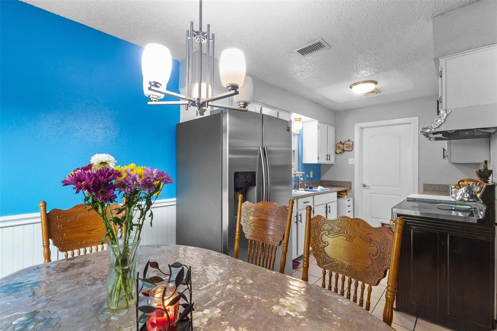 13212 Kings Mountain Drive Property Photo 8