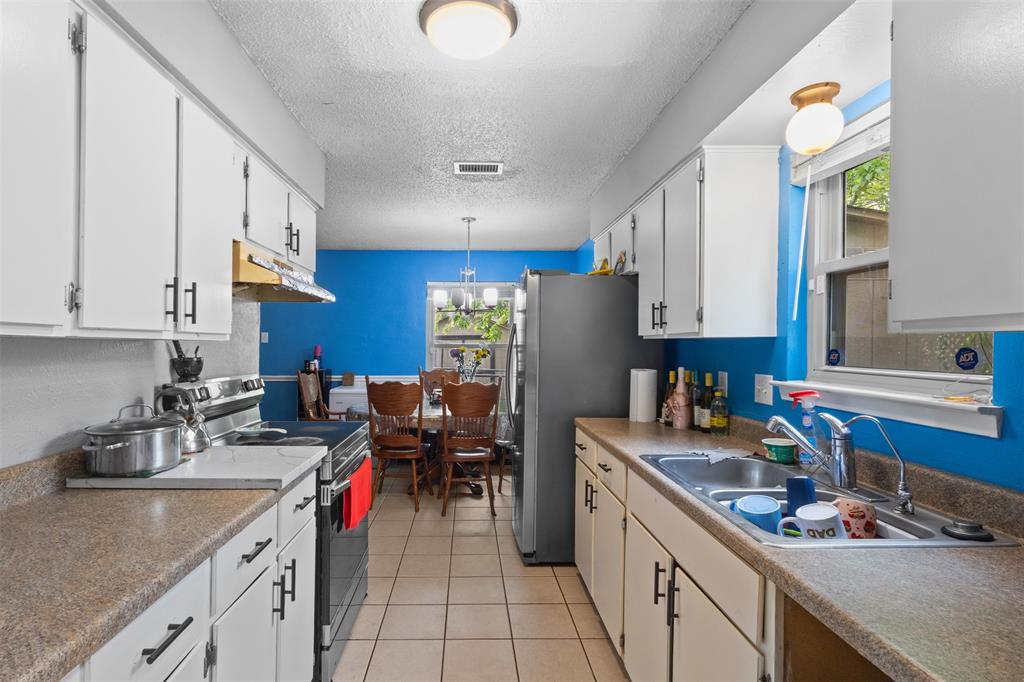 13212 Kings Mountain Drive Property Photo 9