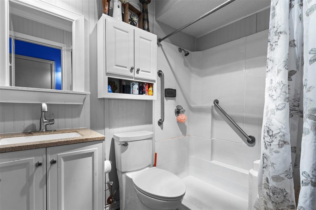 13212 Kings Mountain Drive Property Photo 12