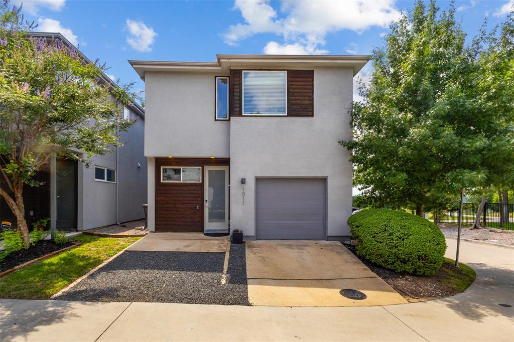 1011 Gallivant Lane Property Photo 1