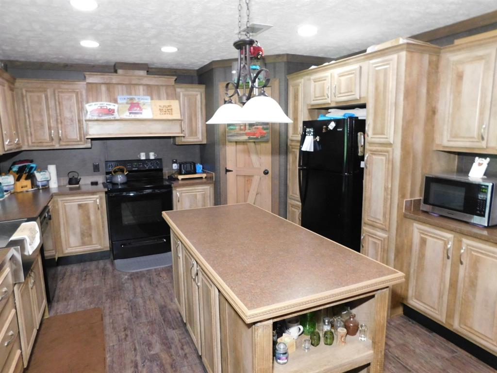 555 Thomasville Road Property Photo 11