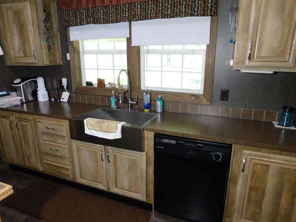 555 Thomasville Road Property Photo 13