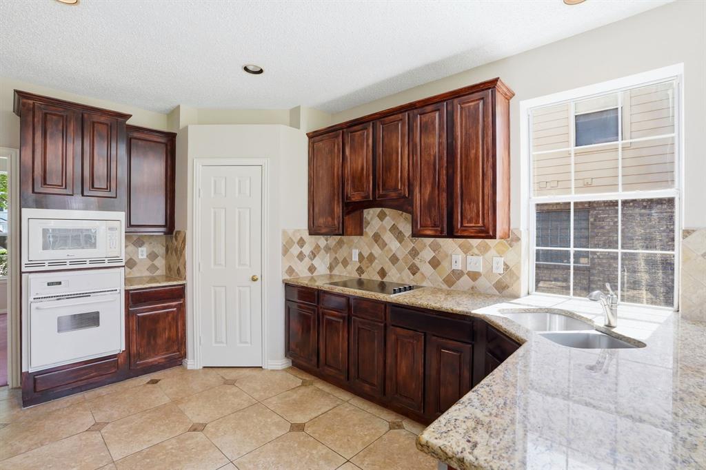 2421 Bowie Lane Property Photo 14