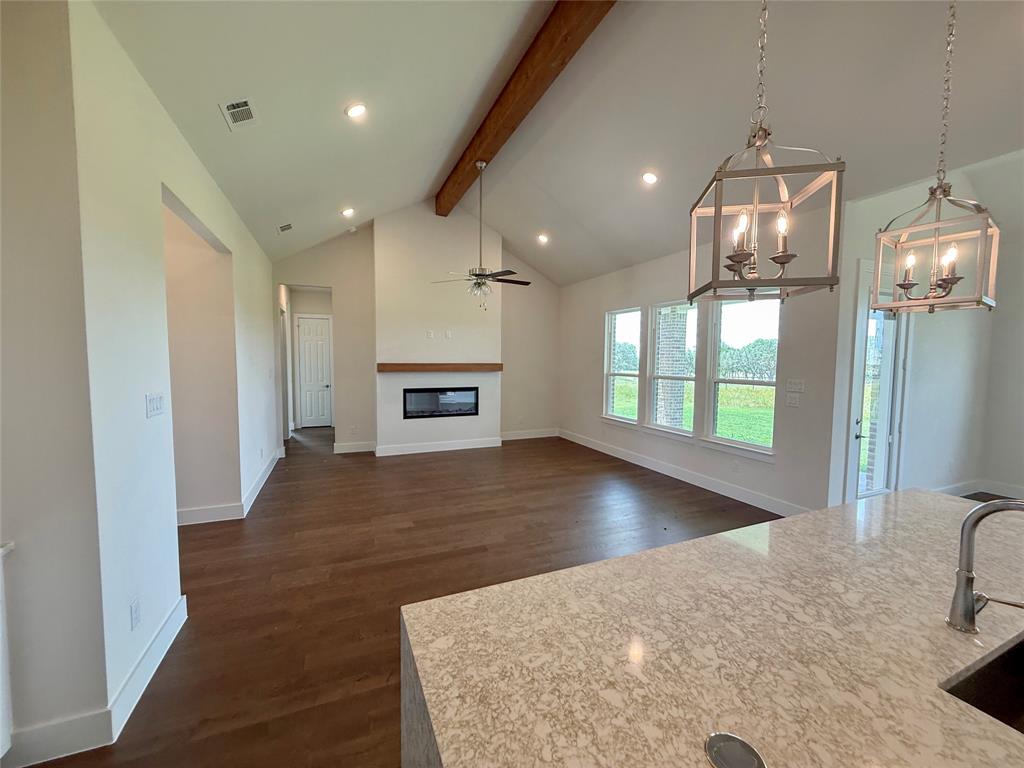 1300 Green Ridge Property Photo 3