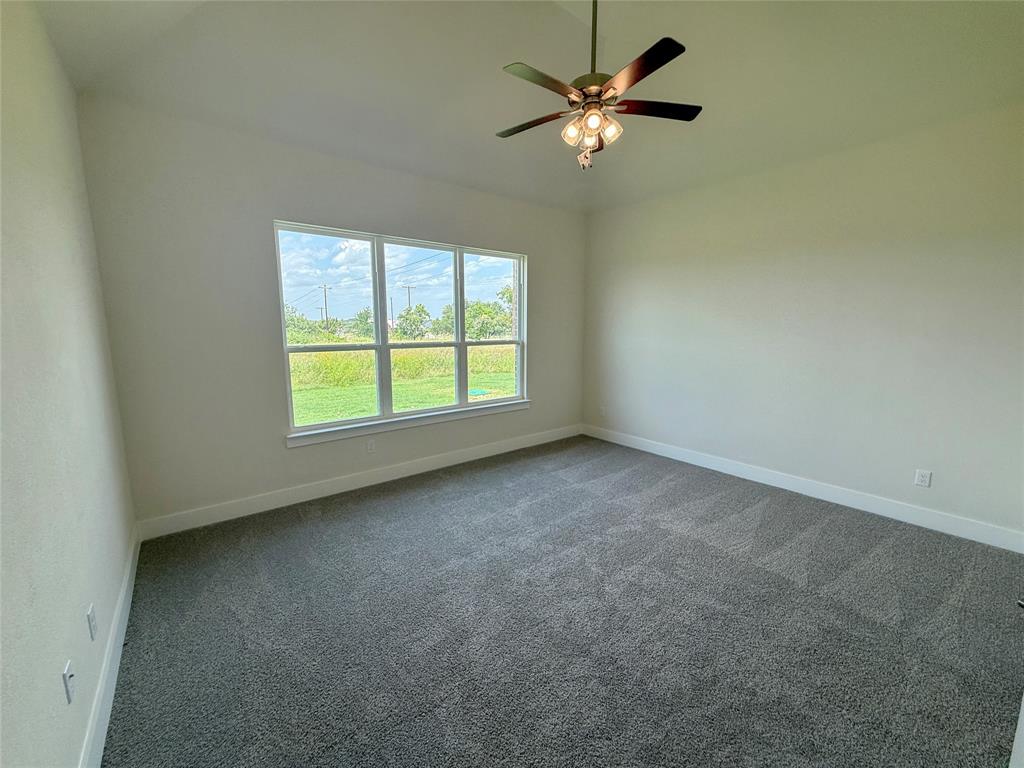 1300 Green Ridge Property Photo 9