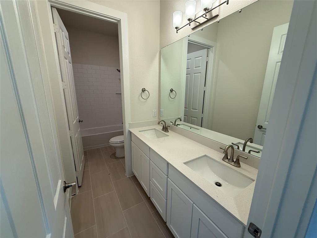 1300 Green Ridge Property Photo 16
