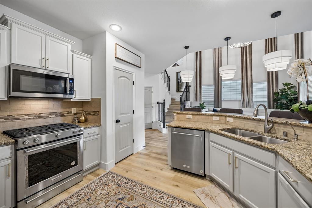 9120 Cape Cod Boulevard Property Photo 12