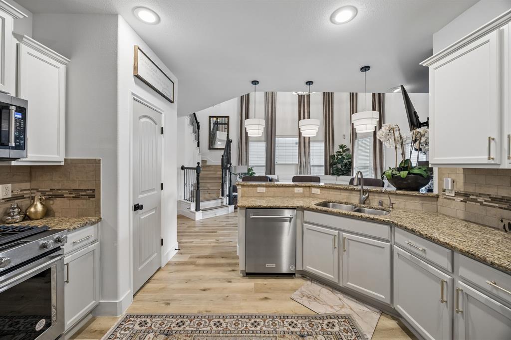 9120 Cape Cod Boulevard Property Photo 14