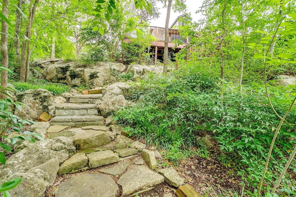 228 Rock Harbor Drive Property Photo 30