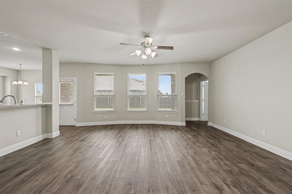 2916 Bobcat Drive Property Photo 6