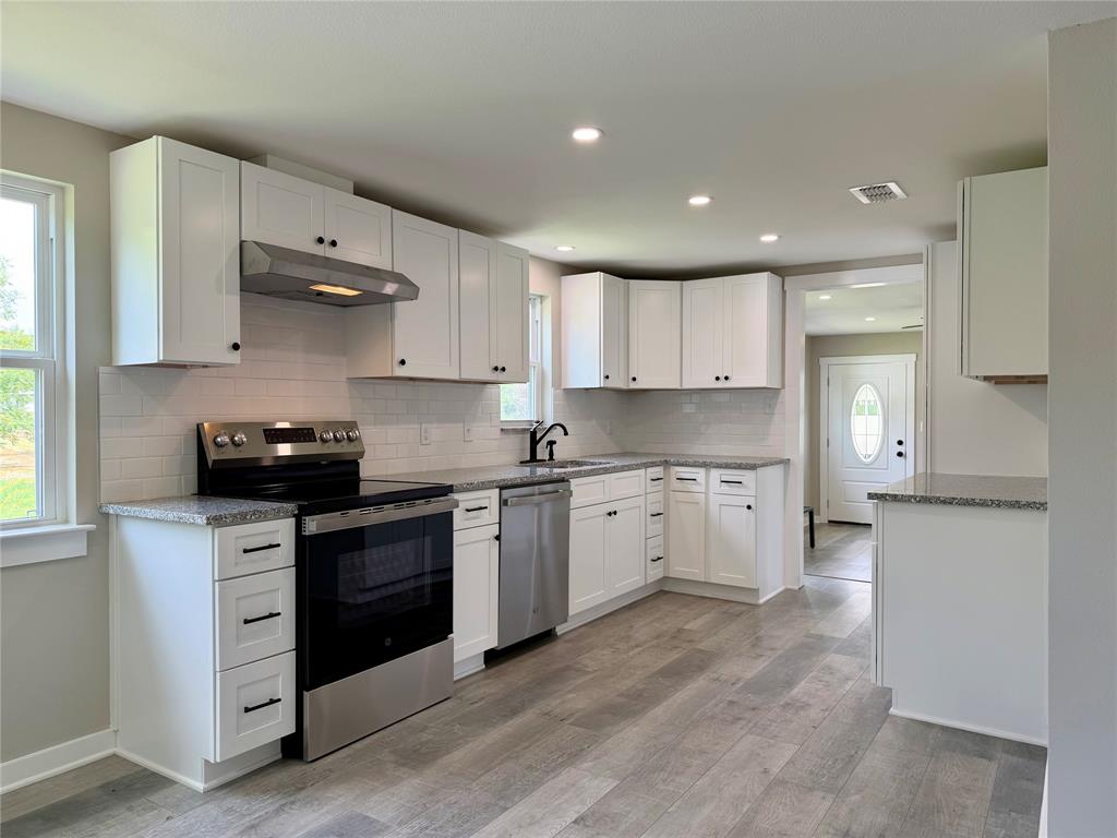 615 Smith Circle Property Photo 8