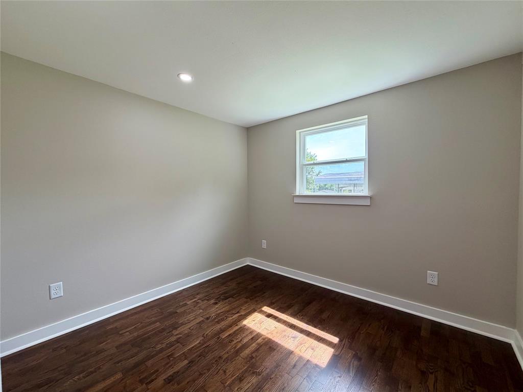 615 Smith Circle Property Photo 14