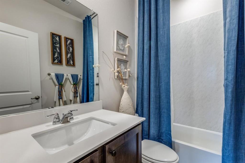 2104 Steer Creek Place Property Photo 16
