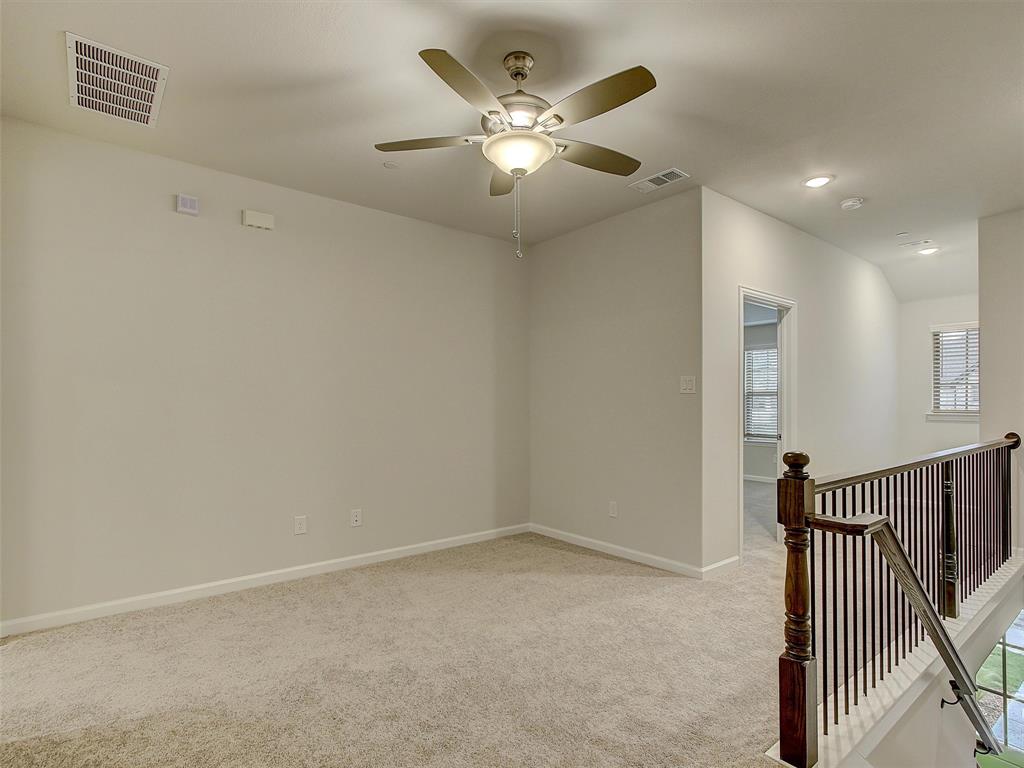 1946 Sweetwater Lane Property Photo 9