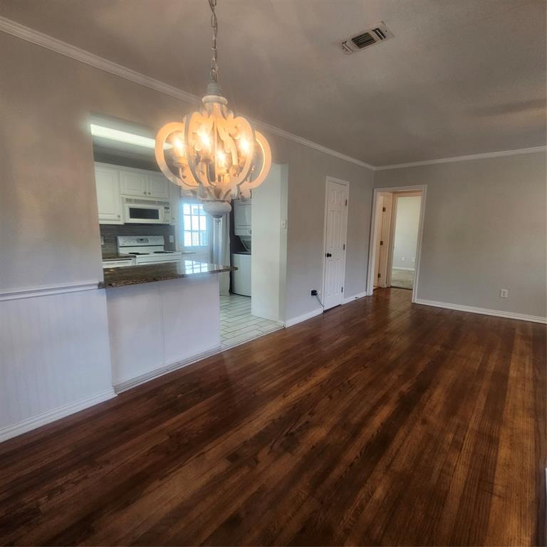 307 N Bradley Street A Property Photo 6