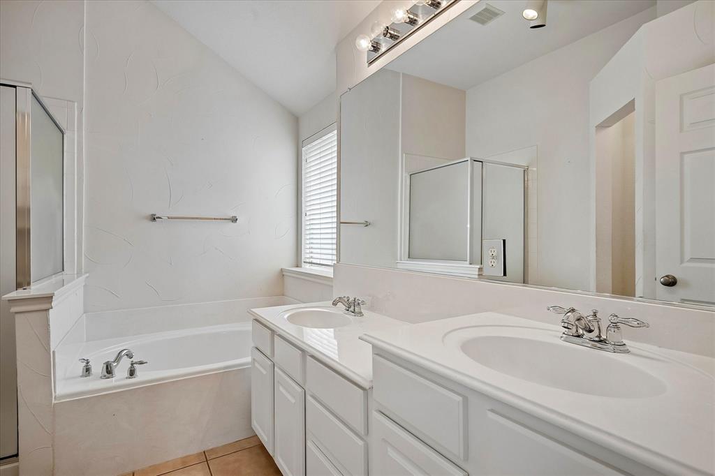 4601 Palm Valley Drive Property Photo 23