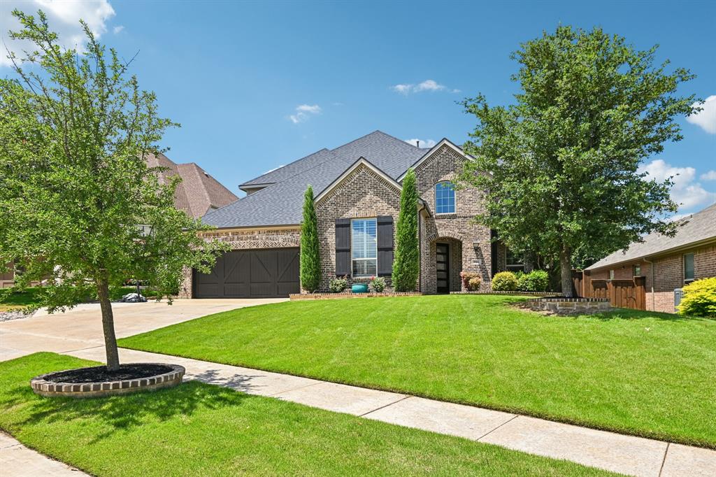 916 Champions Court Property Photo 1