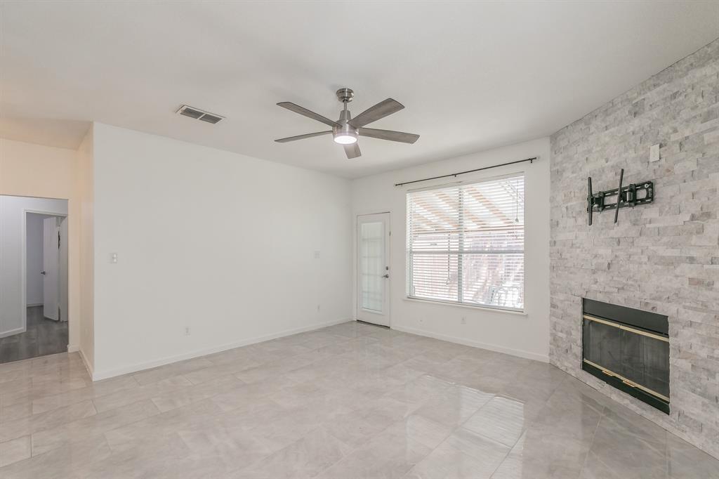 4333 Park Creek Circle